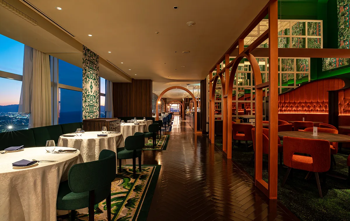 Ristorante ARCO夜間內觀