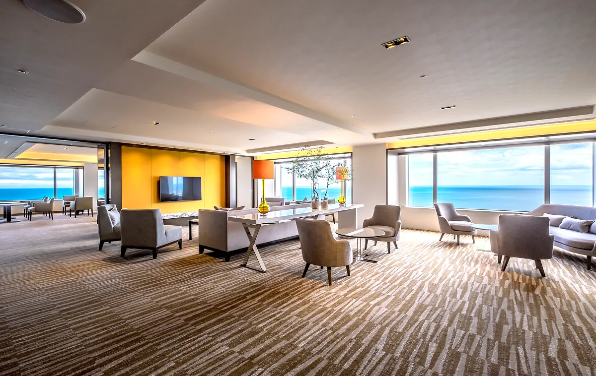 可眺望大海的Club Lounge內觀